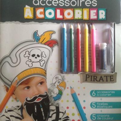 Kit de coloriage et déguisement pirate