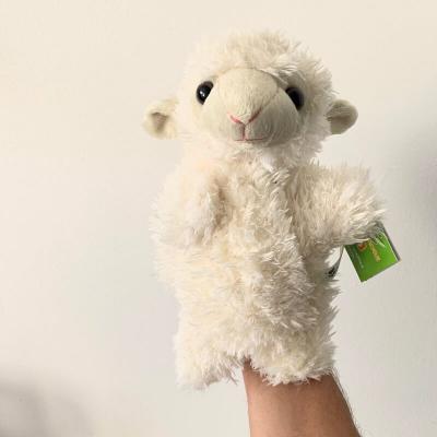 Marionnette peluche mouton