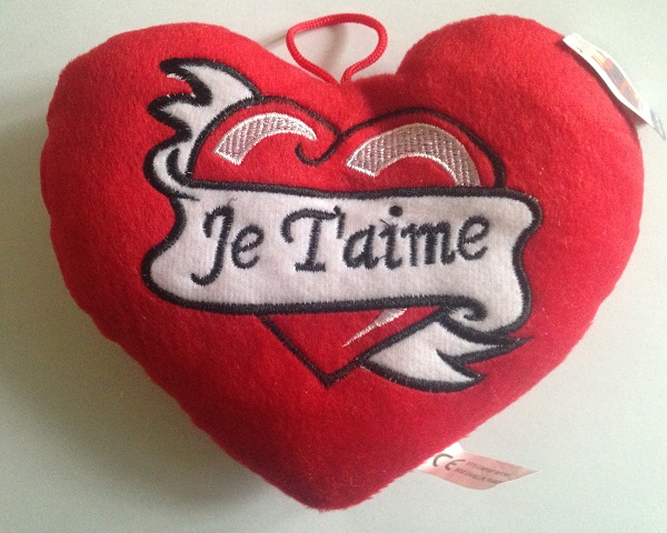 Jolie et douce peluche cœur Je t'aime : cadeau Saint valentin