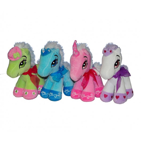 Peluche poney à chouchouter, un cadeau plein de douceur